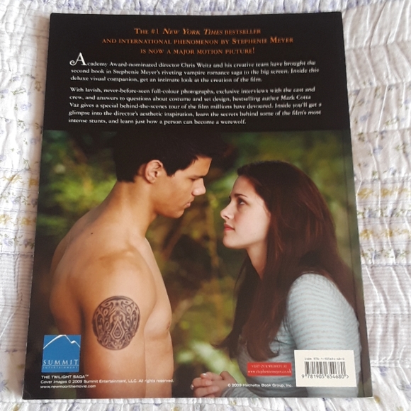 🔥HOT🔥Twilight Saga Official Movie Companion - Picture 2 of 3